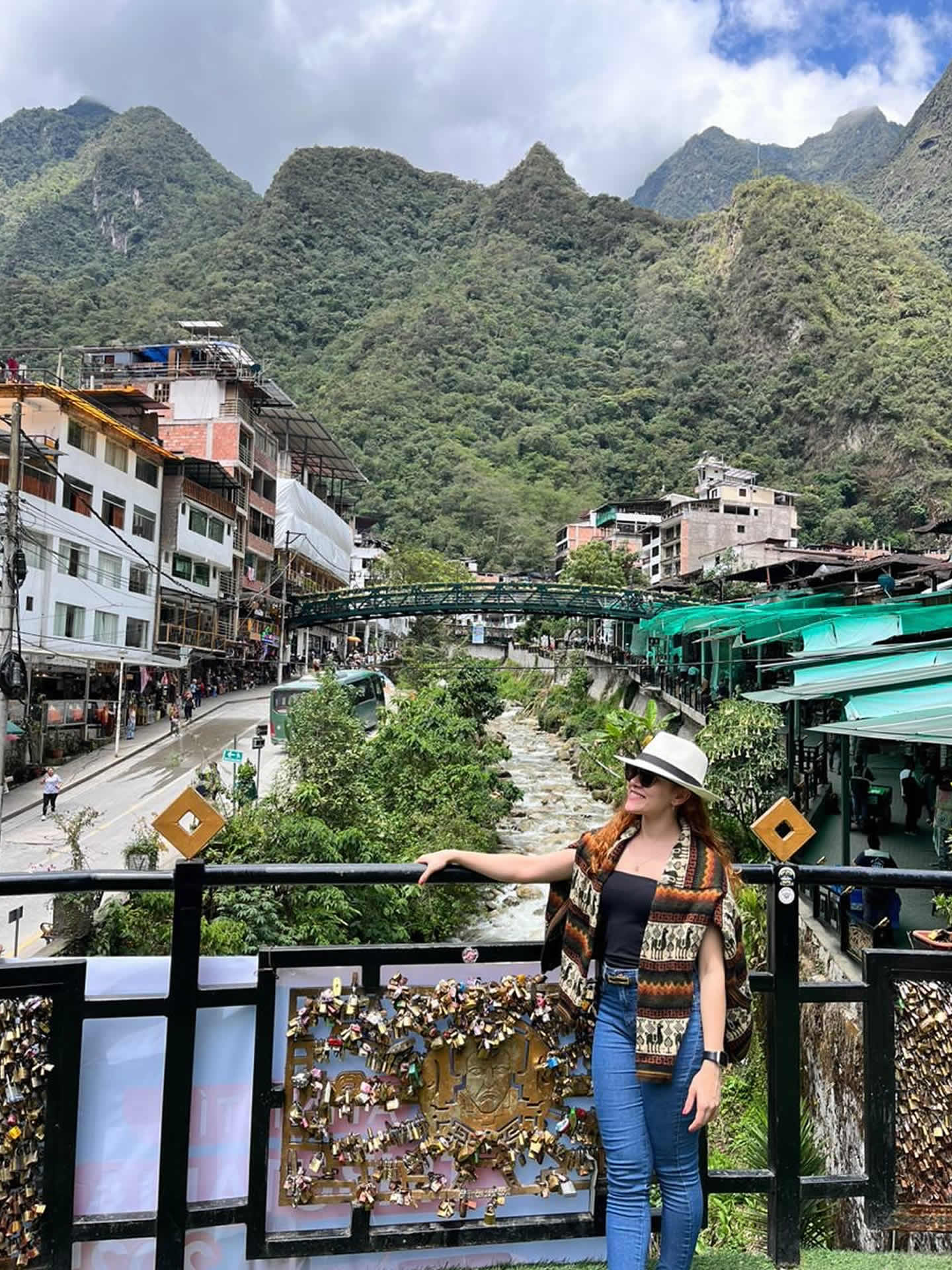aguas calientes pueblo machu picchu